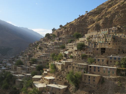 Das Dorf Howraman At Takht - Fotos sagen mehr als tausend Worte (vermutlich)