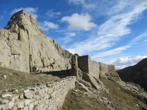 Steine, Burg und so (Babak-Festung)