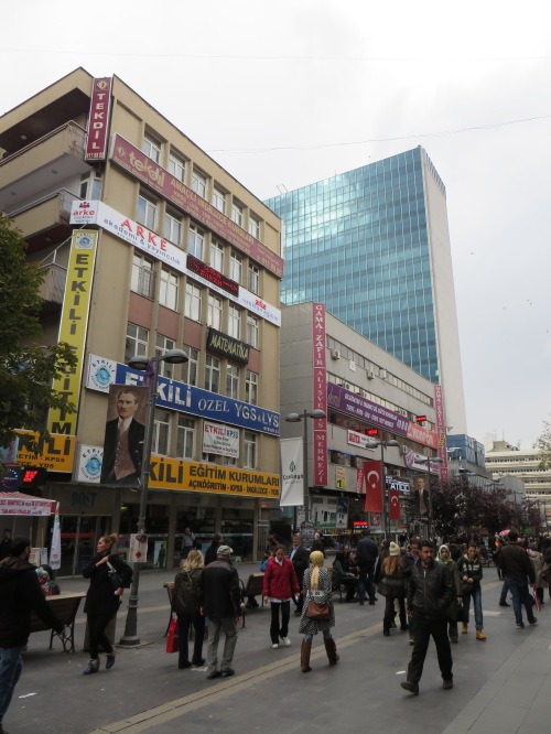 Unspektakuläres Ankara-Foto Teil I: eine Shoppingmeile (Ankara)