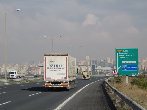 Tramperparadies Türkei: das nächste Auto hält bestimmt - auch am Autobahnstandstreifen